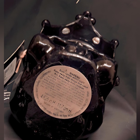 Sculpted Black Skull With Crown Candle Halloween shiney with rhinestones - Picture 3 of 5